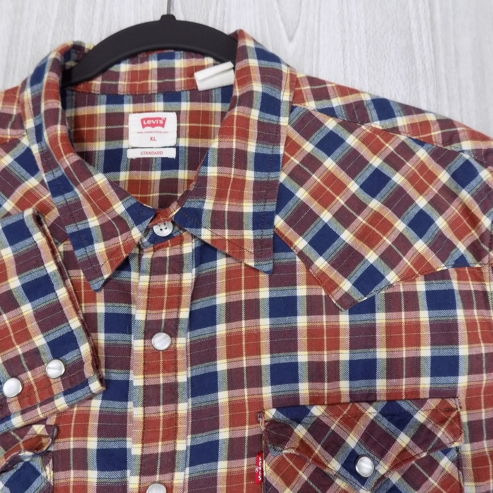 Levi's Standard Western Button-down Shirt Men XL Red Navy Plaid EUC